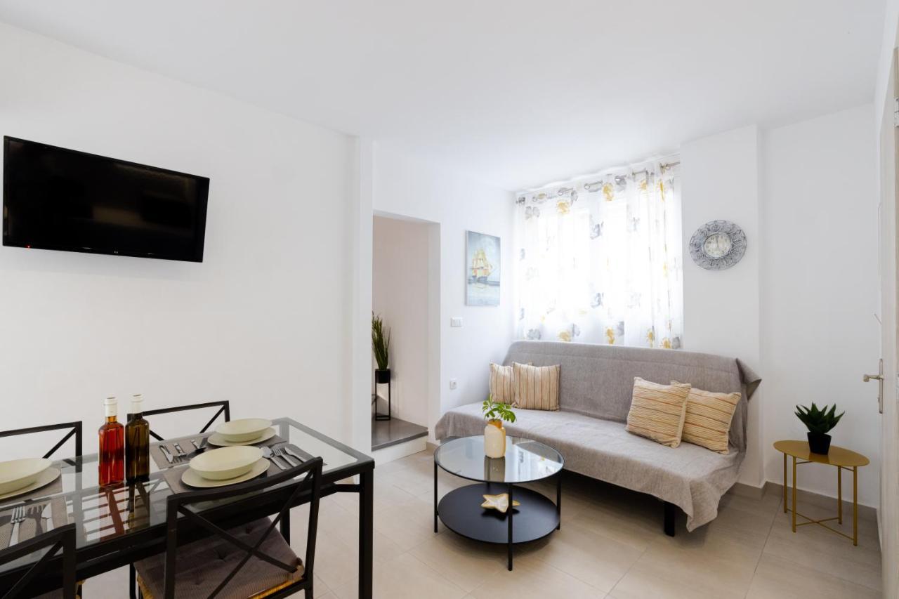 נאפפליו Magdalenia'S Cozy Apartments מראה חיצוני תמונה